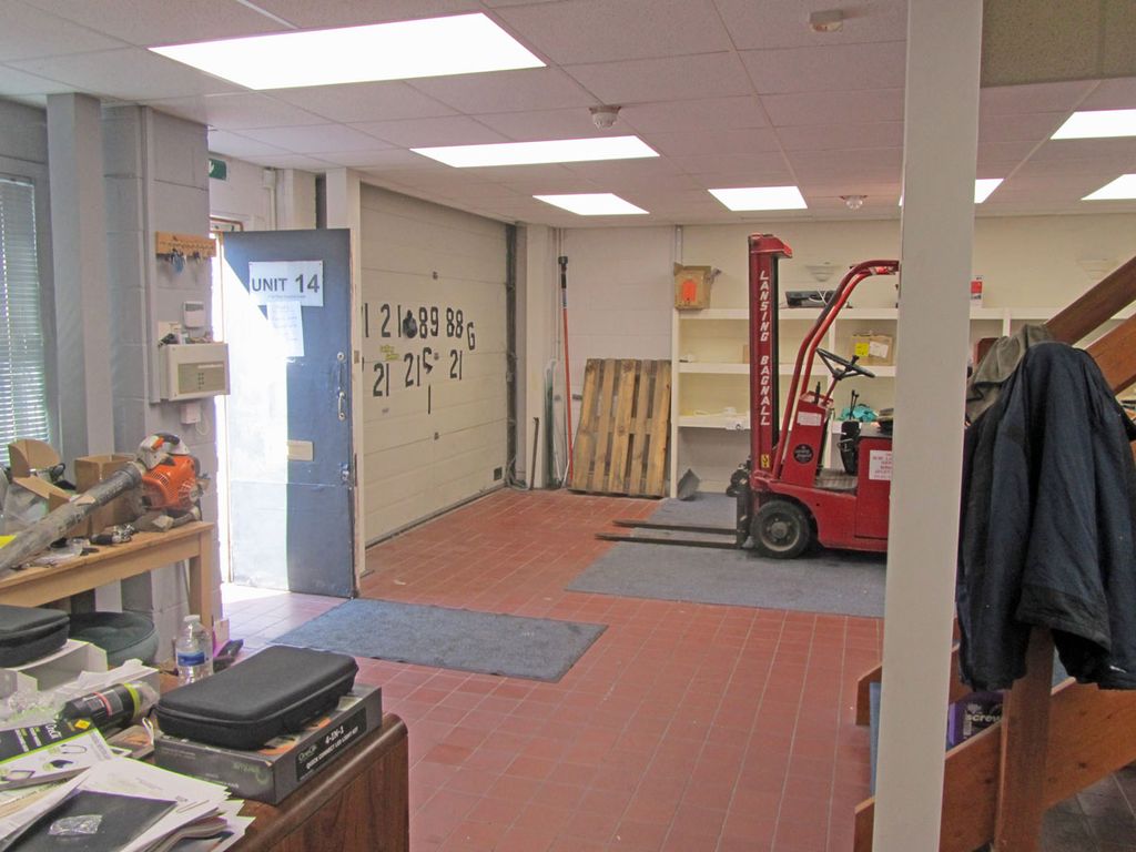 Property photo 3 of 5 14 Ghyll Road Industrial Estate, Heathfield