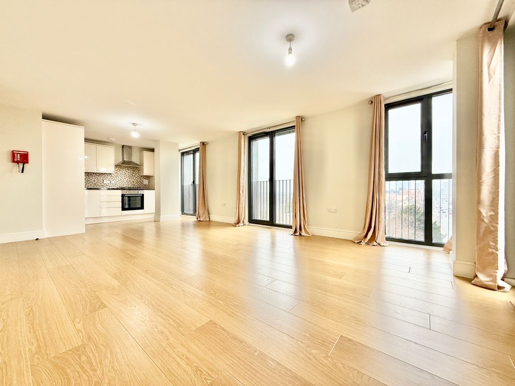 Property photo 3 of 15