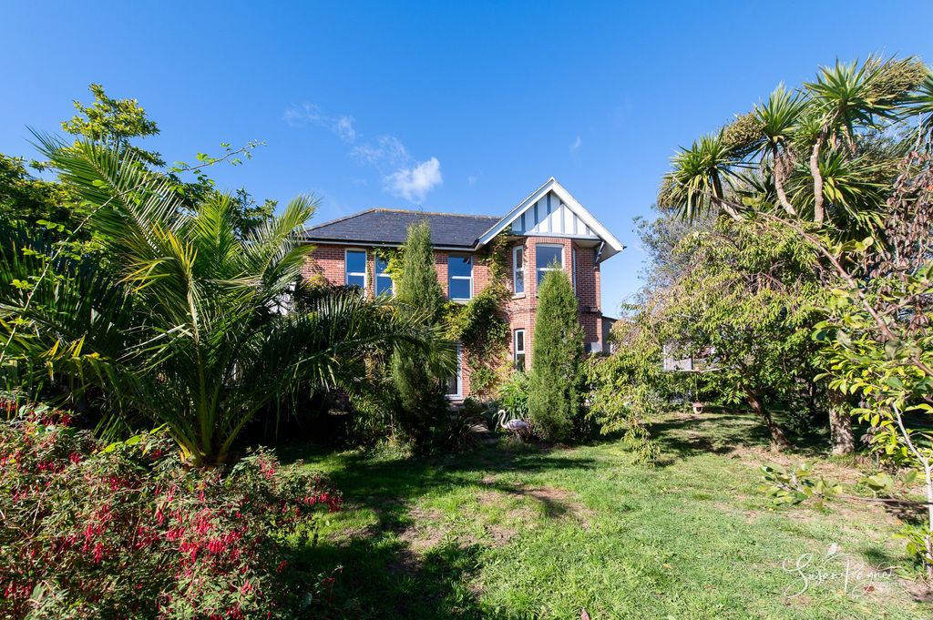 Property photo 1 of 44 Rear Elevation