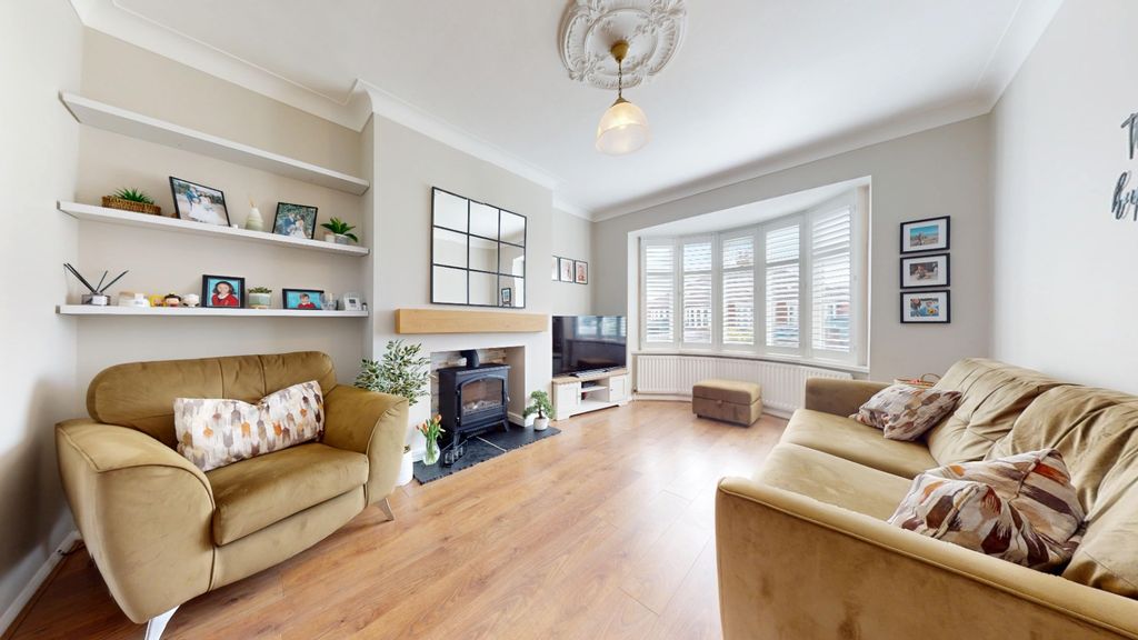 Property photo 1 of 34 5083420