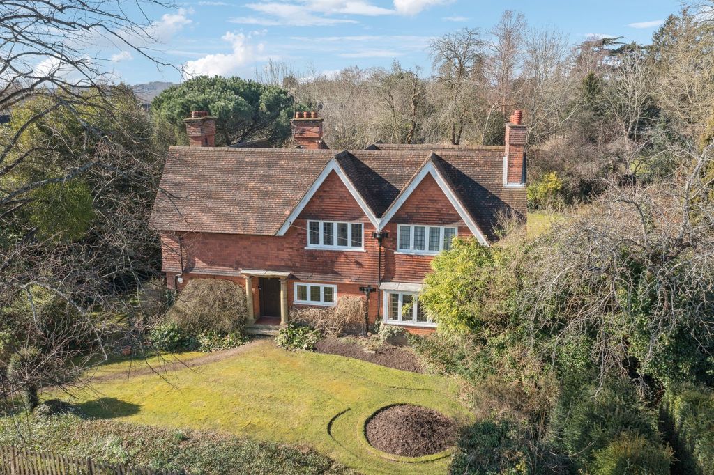 Property photo 1 of 20 Drone Ext (2)