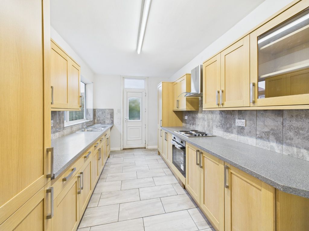 Property photo 3 of 10 4634757