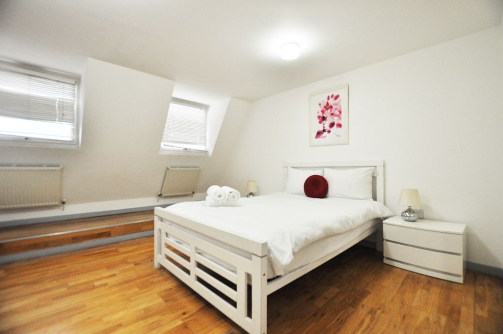 Property photo 1 of 4