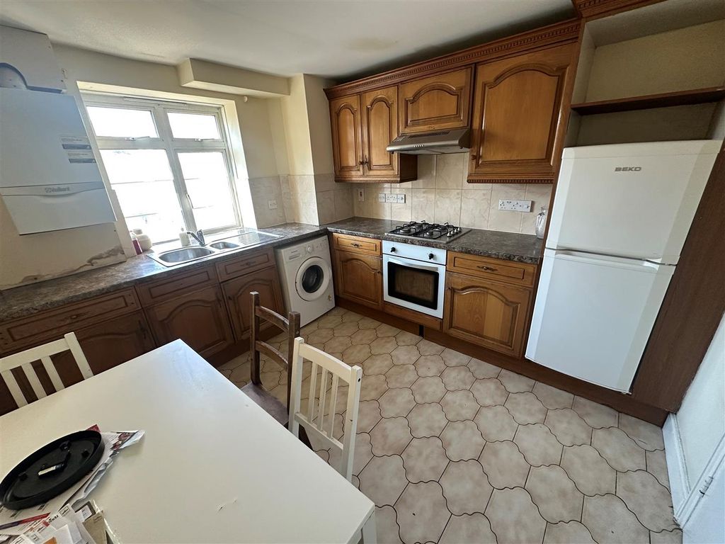 Property photo 2 of 10 4.Jpg