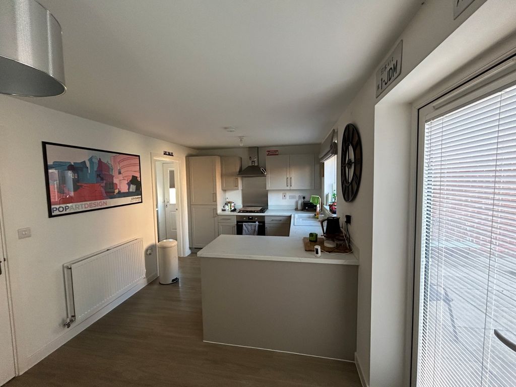 Property photo 2 of 15 Picture No. 01