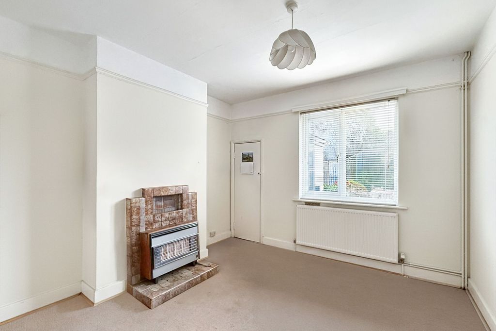 Property photo 3 of 13