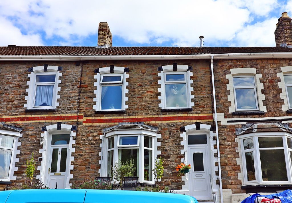 Property photo 1 of 22