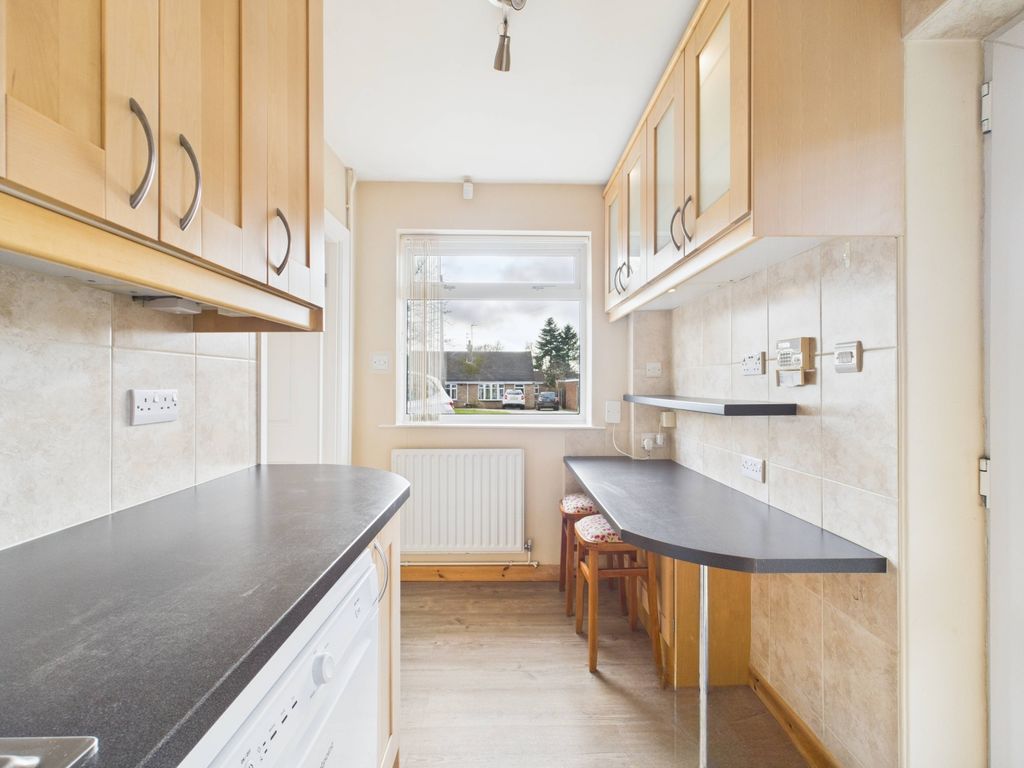 Property photo 3 of 27 Cam03293G0-Pr0254-Still027