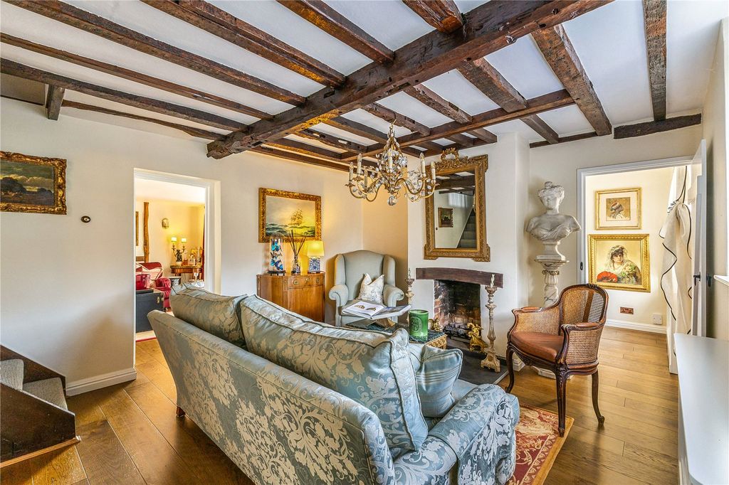 Property photo 2 of 23 Sitting Room