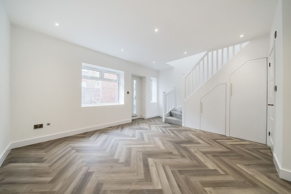 Property photo 2 of 15 Reception