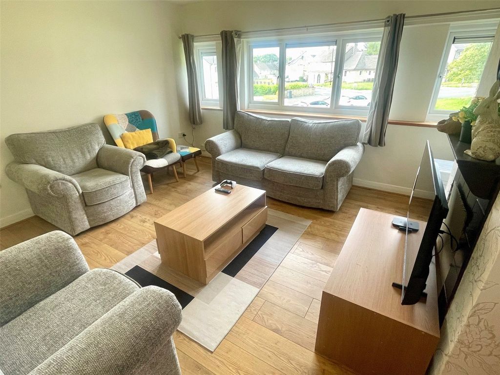 Property photo 2 of 14 Lounge