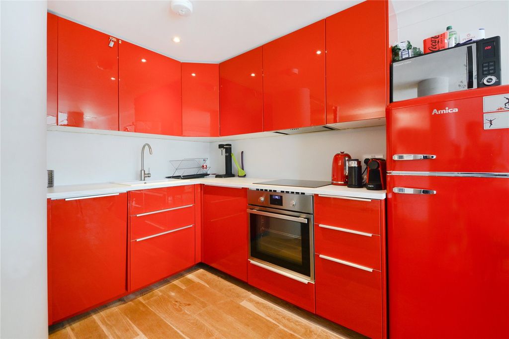 Property photo 3 of 16