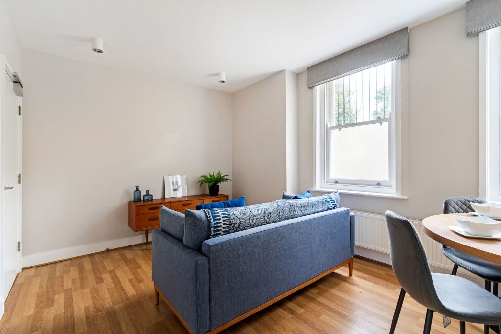 Property photo 3 of 10