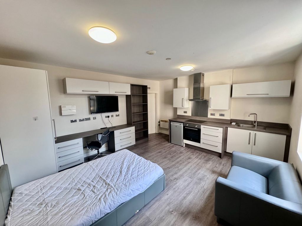 Property photo 1 of 4