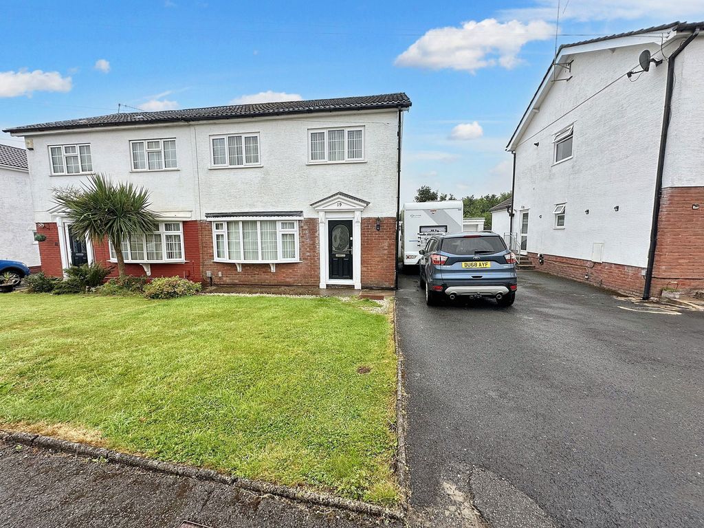 Property photo 1 of 26