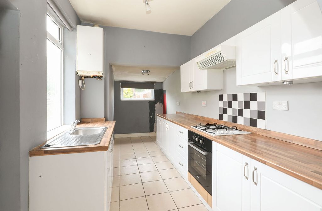Property photo 3 of 15