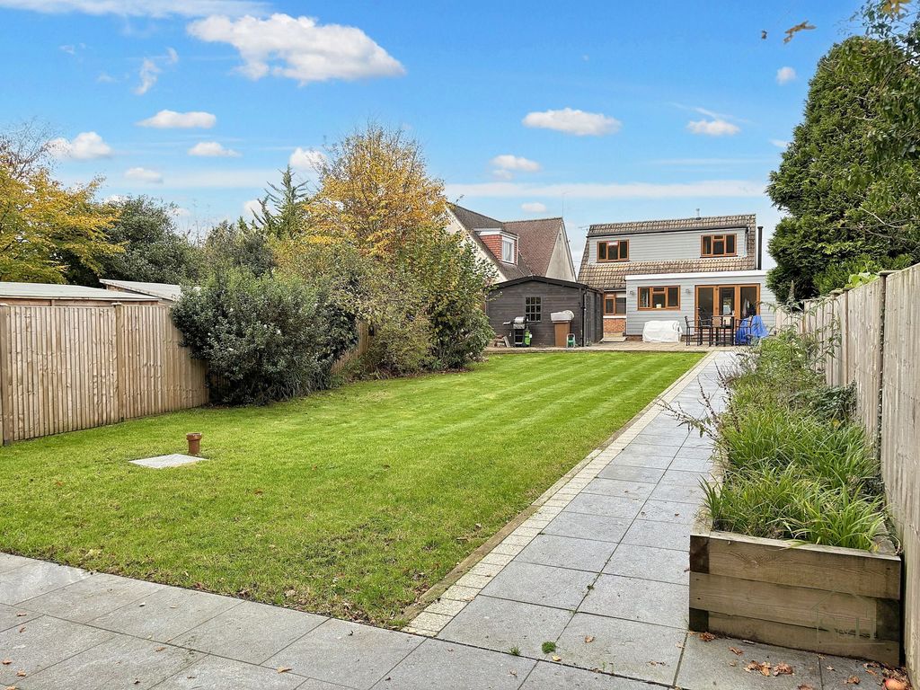 Property photo 2 of 21