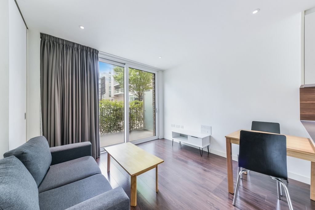 Property photo 2 of 8 Living Area