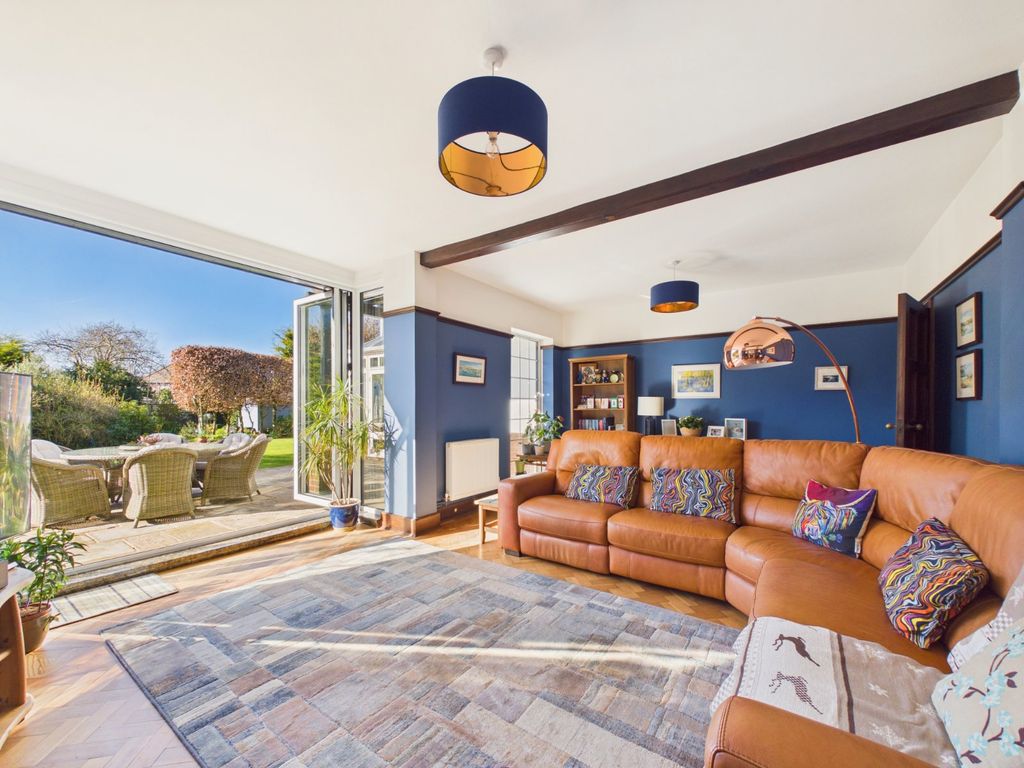 Property photo 3 of 36 Living Room