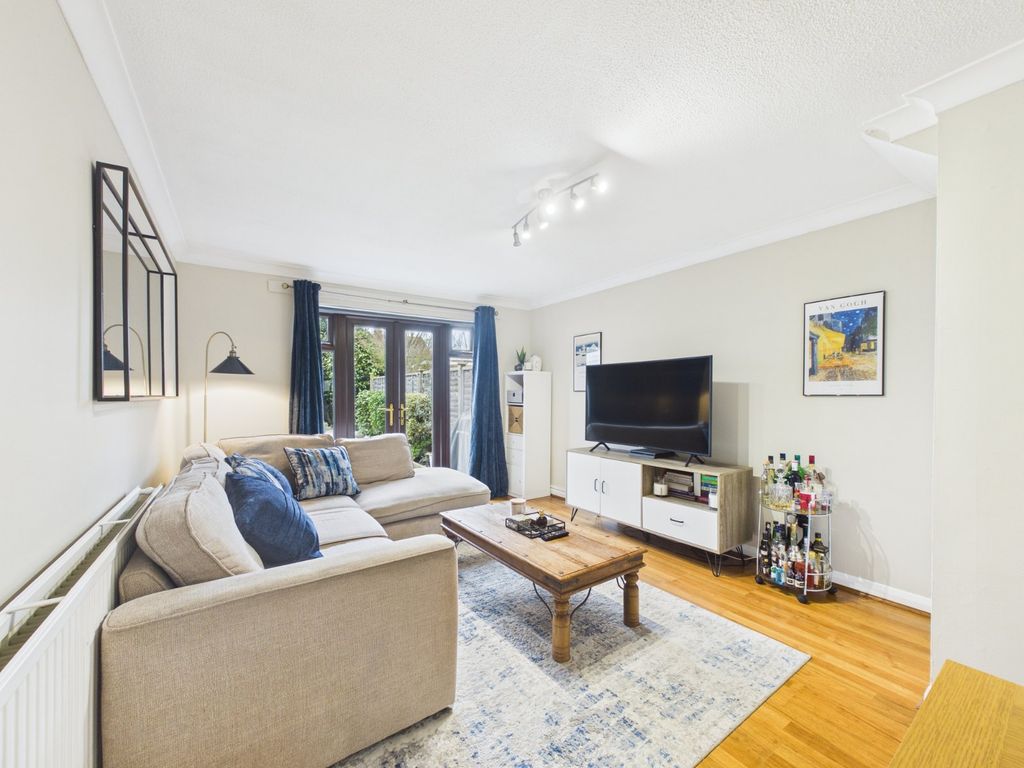 Property photo 2 of 12 Living Room