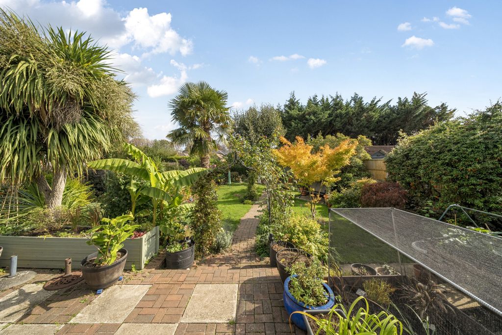 Property photo 2 of 20 1359724-16-68Da99...