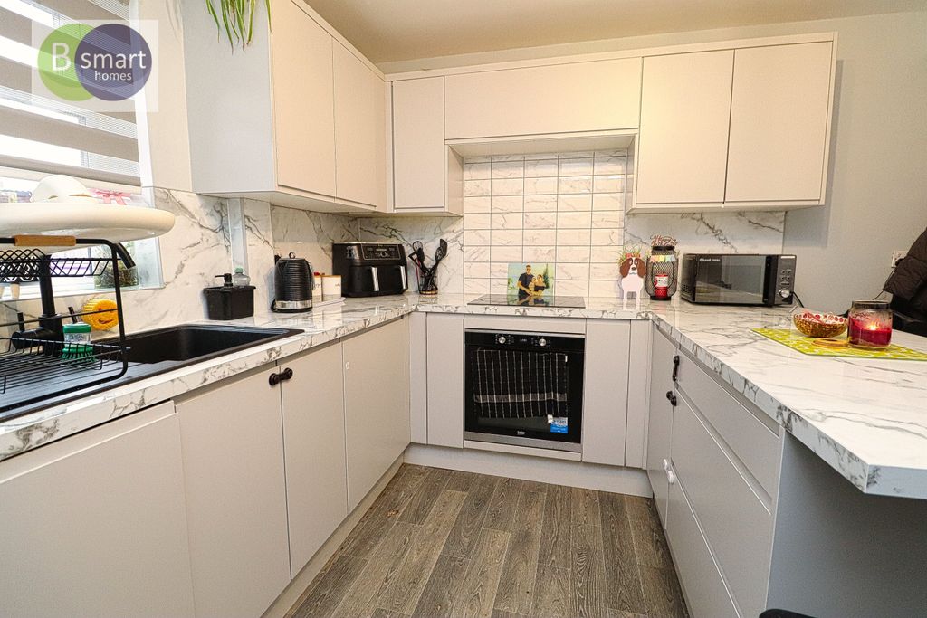 Property photo 2 of 16 Img_1853