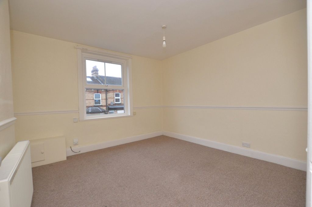 Property photo 3 of 10 Bedroom One