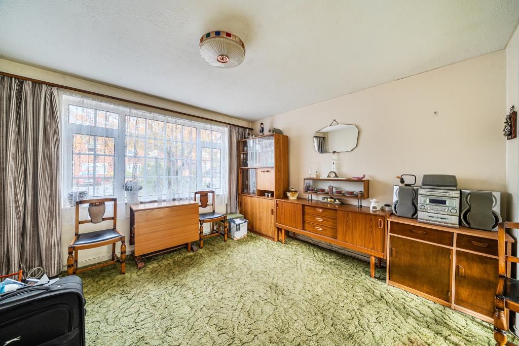 Property photo 3 of 19 Reception