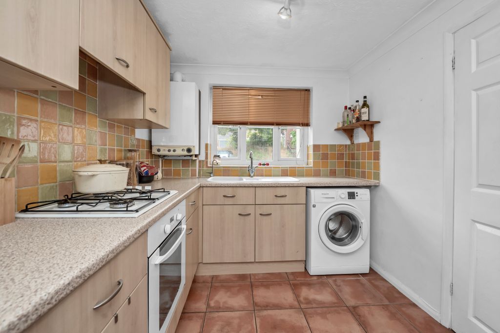 Property photo 3 of 11
