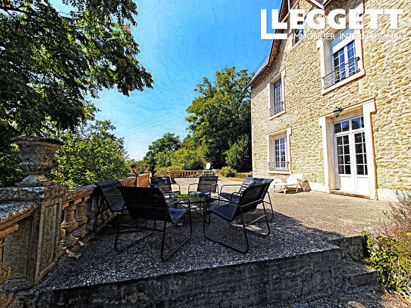 Property photo 2 of 10