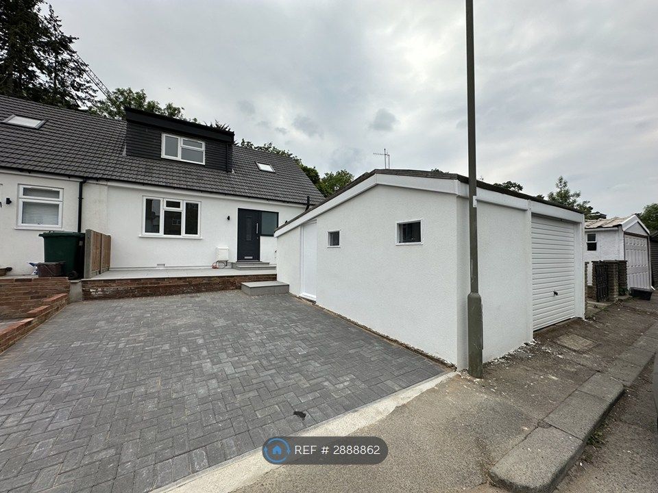 Property photo 1 of 25