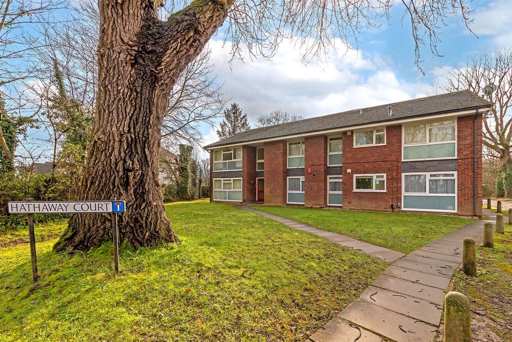 Property photo 1 of 20 5Hathawaycourt-1.Jpg