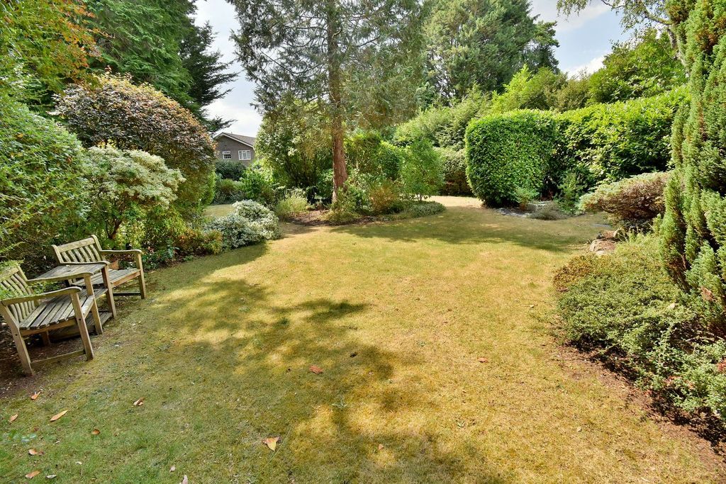 Property photo 2 of 19