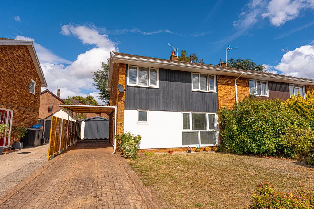 Property photo 1 of 33
