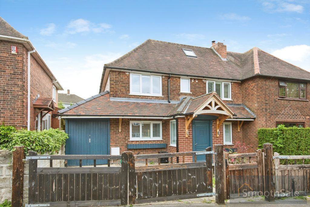 Property photo 1 of 32