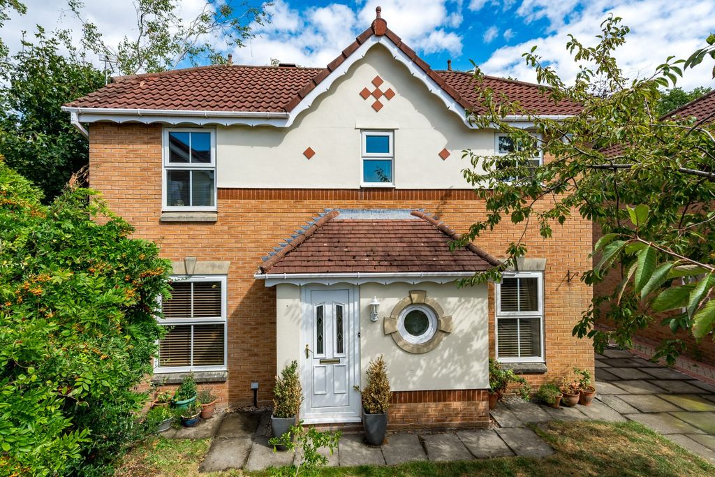 Property photo 1 of 20 4165250