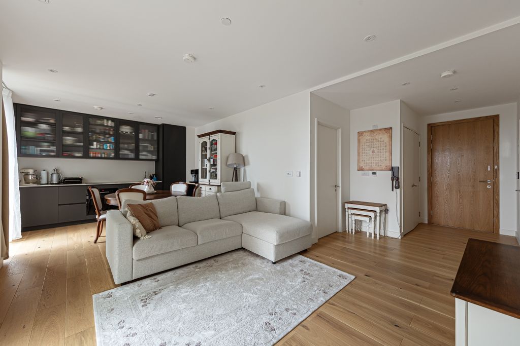 Property photo 2 of 8 094A2011