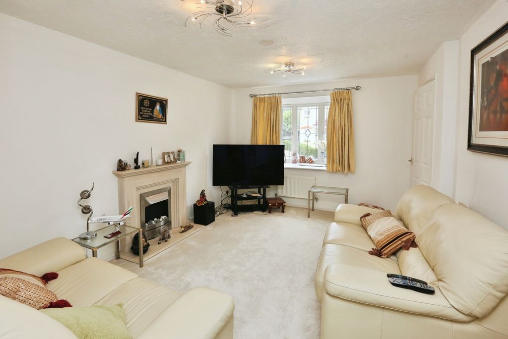 Property photo 3 of 14 Pbox-Img.Jpg