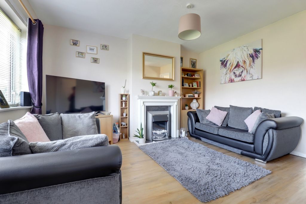 Property photo 3 of 27 3- Rob Hammond Ewemove Pontefract