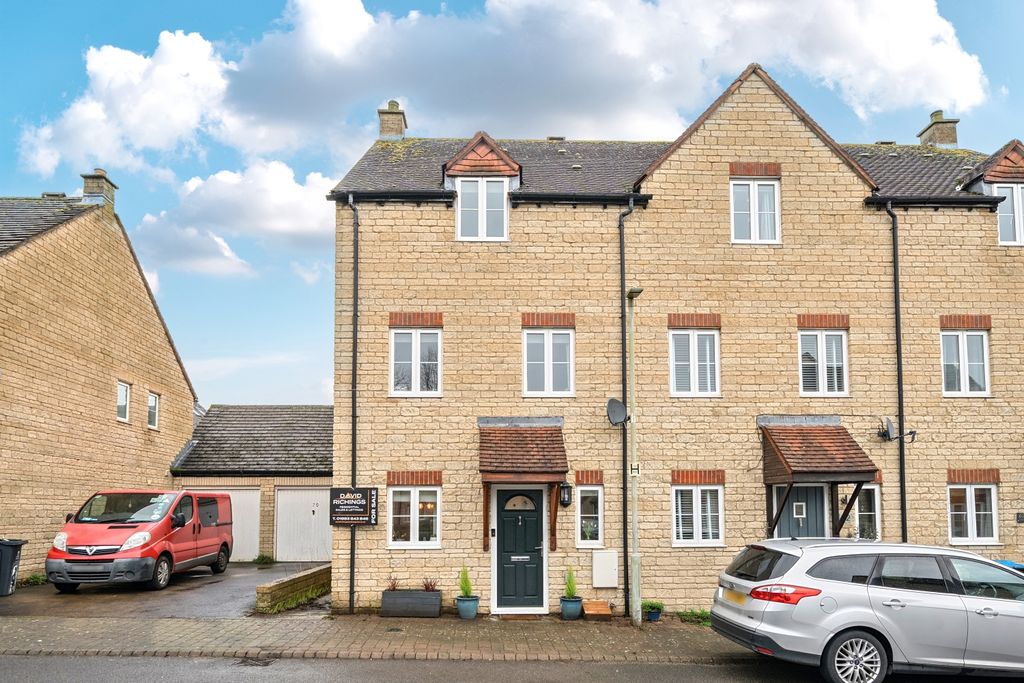 Property photo 1 of 18 1407587-1-698c55d979Be0