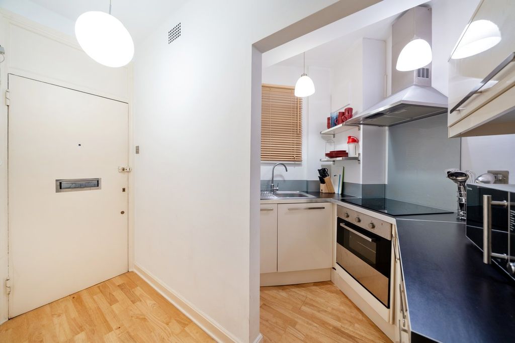 Property photo 3 of 7