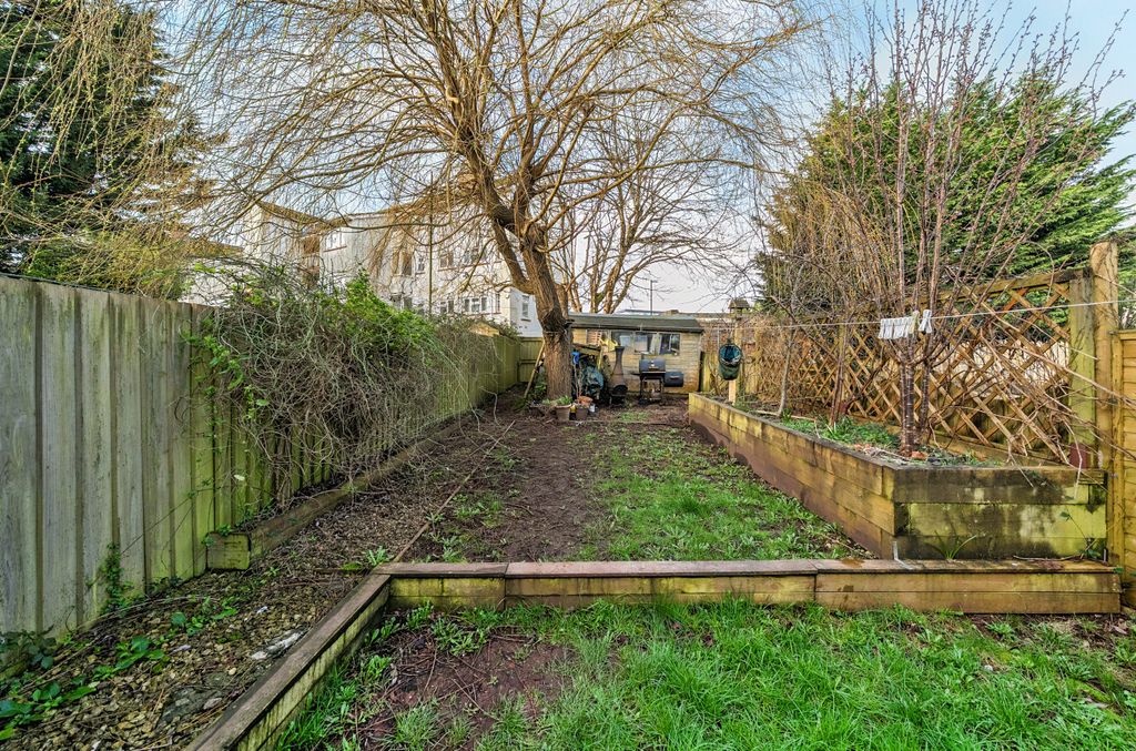 Property photo 1 of 25 1 - 1422171-19-69A569...
