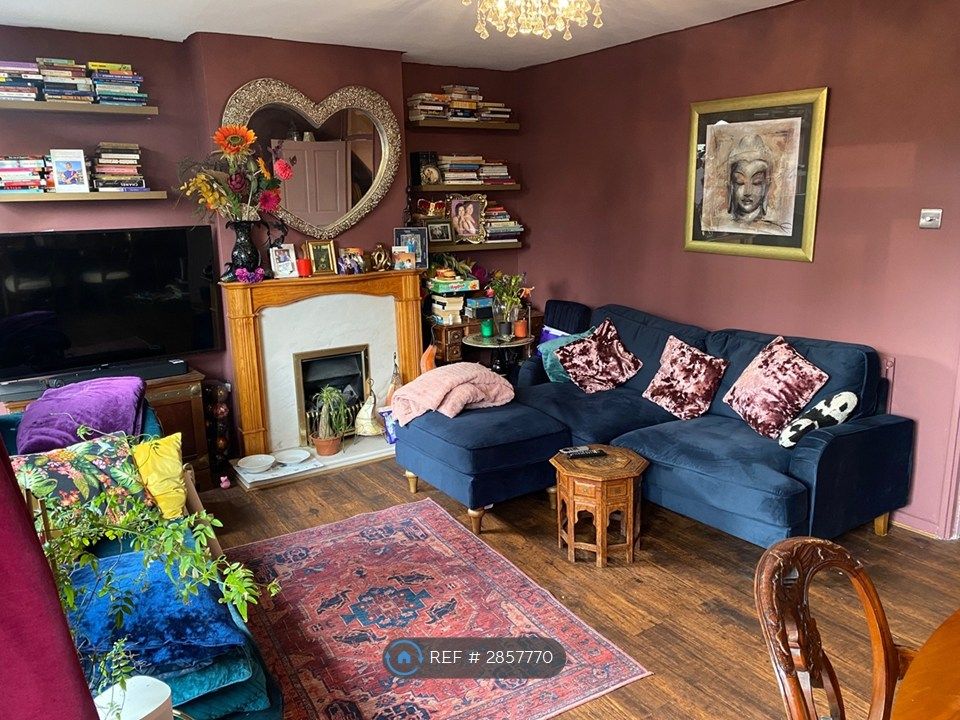 Property photo 3 of 11