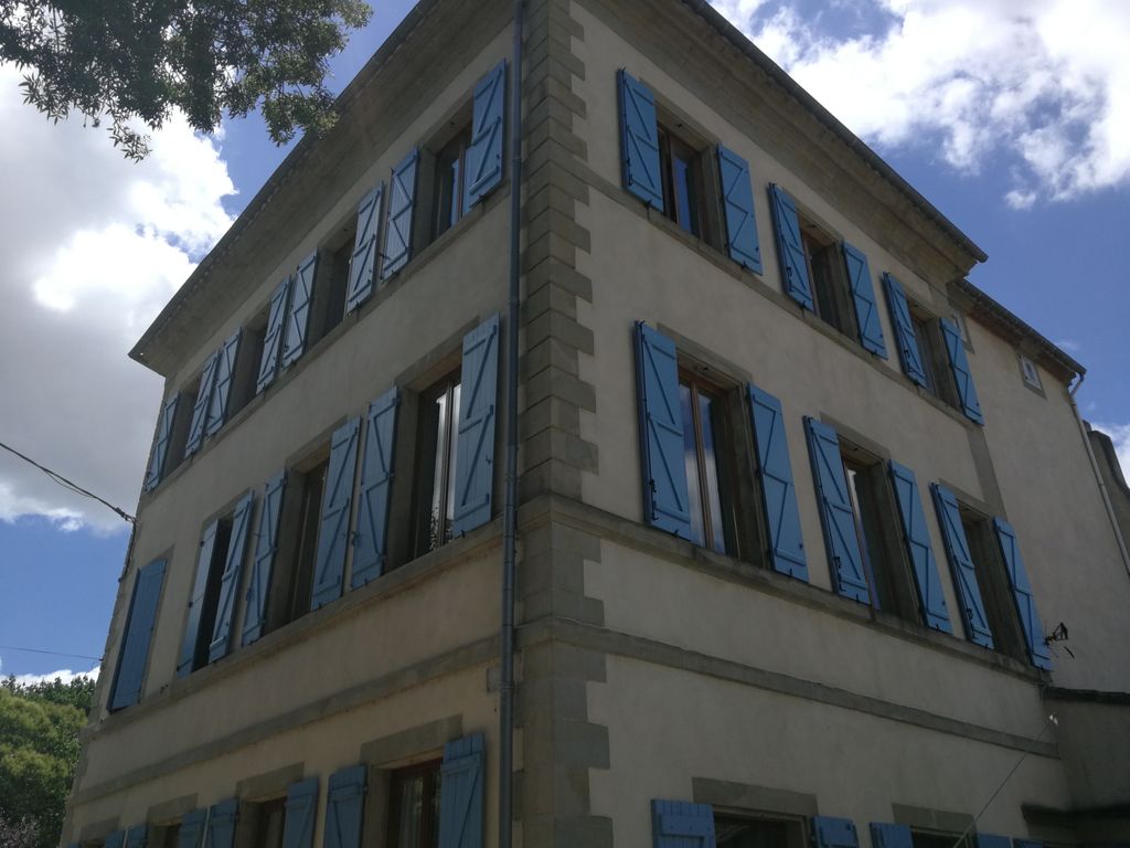 Property photo 3 of 32