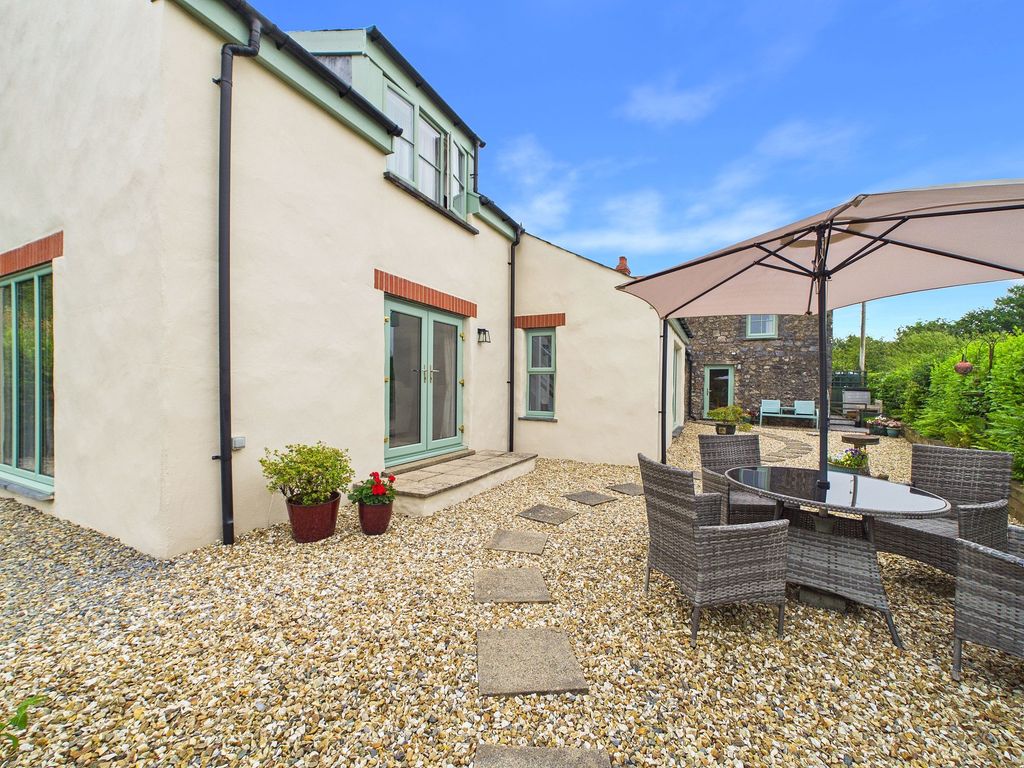 Property photo 1 of 35