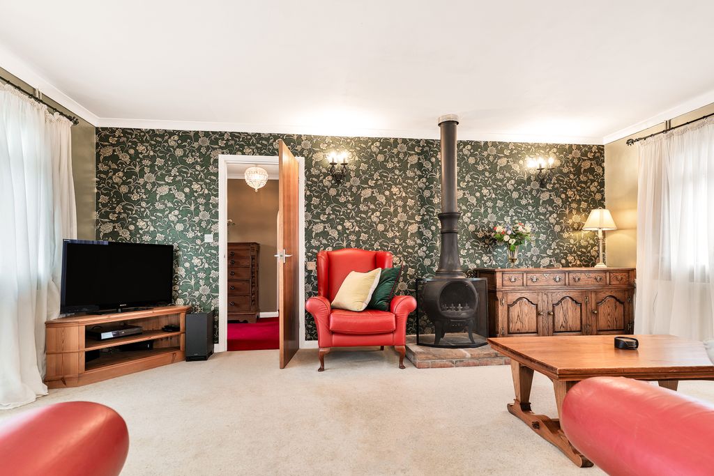 Property photo 1 of 14