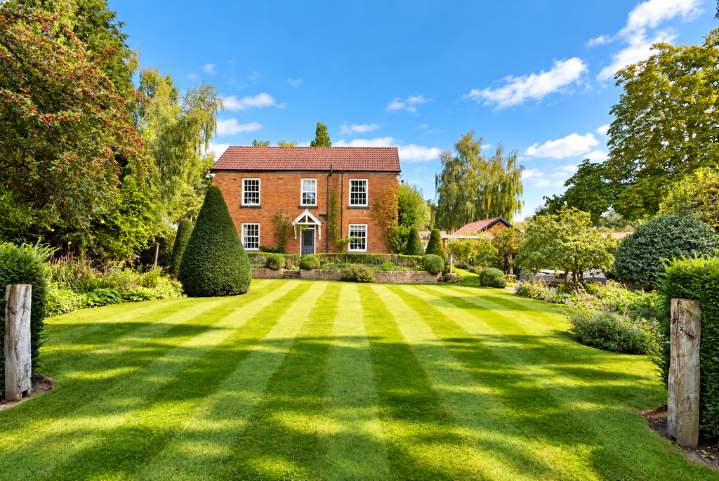 Property photo 2 of 43 2