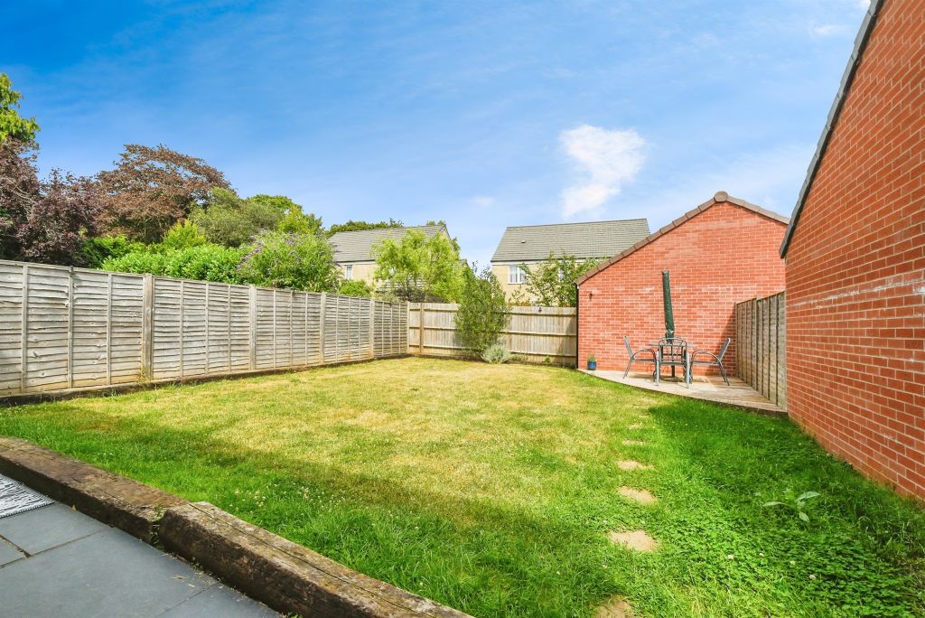 Property photo 2 of 17