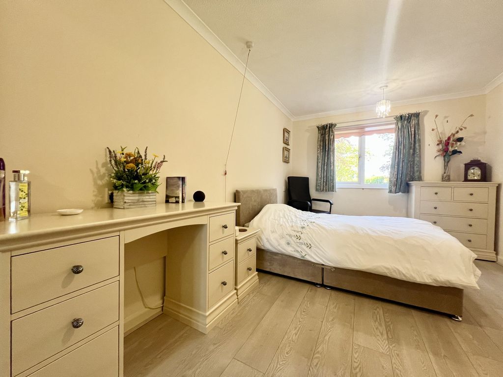 Additional image 11 of 1 bed flat for saleFairacres Road, Didcot OX11