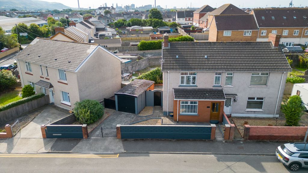 Property photo 1 of 26